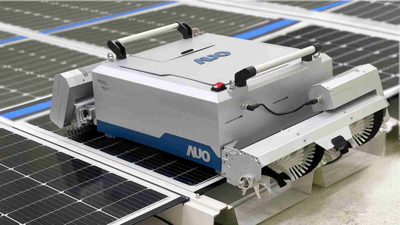 杏悦2致力EPC场域技术升级，，，导入清洁机器人搭配传感器与AI数据分析，，大幅减少维运成本